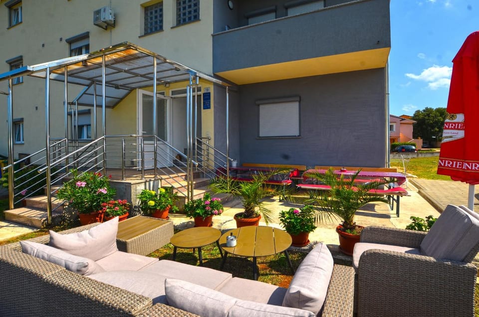 Garden, Balcony/Terrace