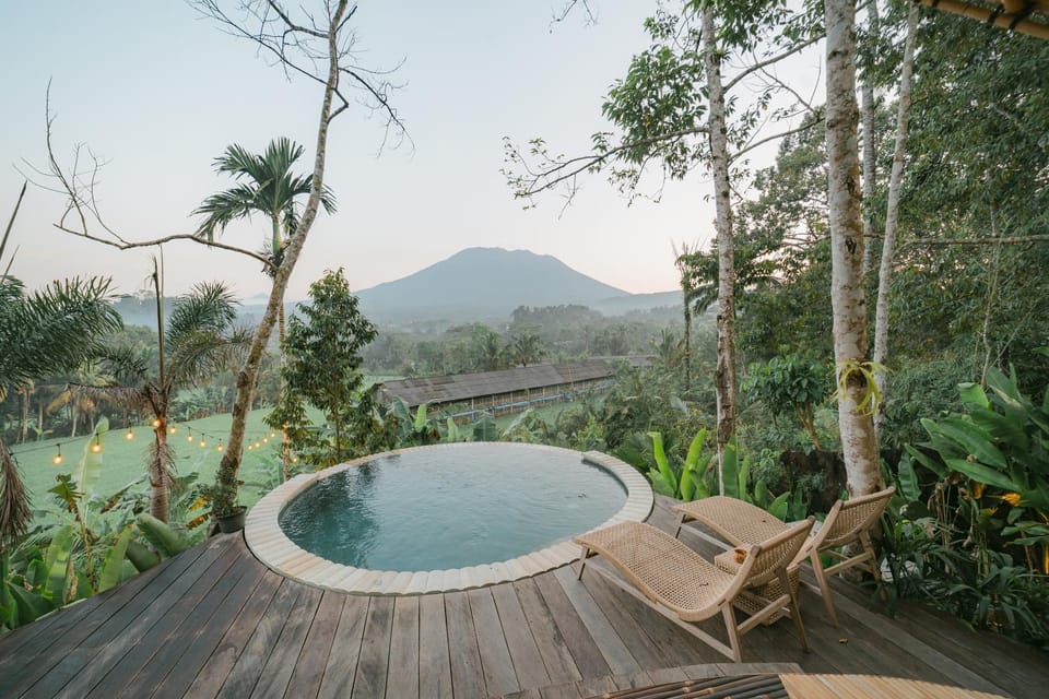 Neighbourhood, Natural landscape, Bird's eye view, Garden, View (from property/room), View (from property/room), Mountain view, Mountain view, Pool view, Pool view, Swimming pool, Swimming pool