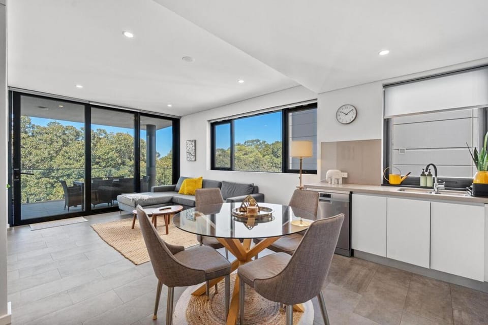 South Perth Sky - Foreshore Escape Apartment in Perth