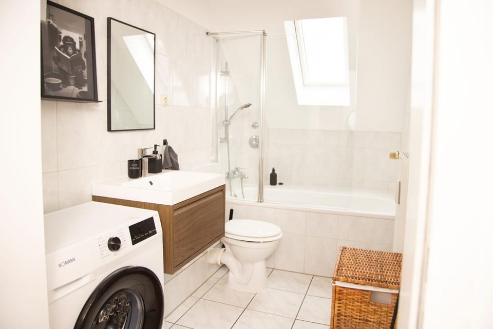 Toilet, Bathroom, Bath, washing machine