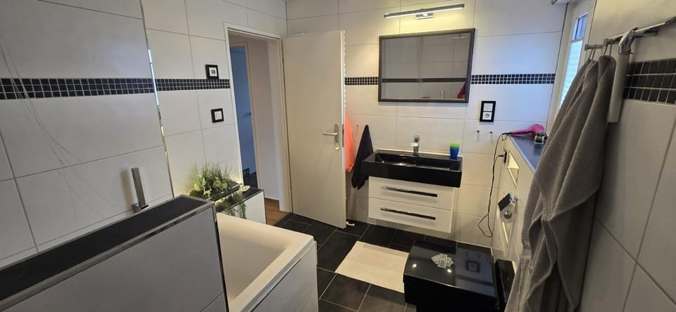 Bathroom, Bath
