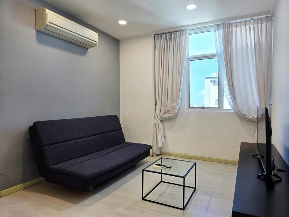 Living room, Seating area, air conditioner