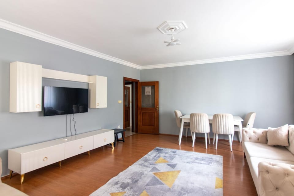TV and multimedia, Living room, Dining area