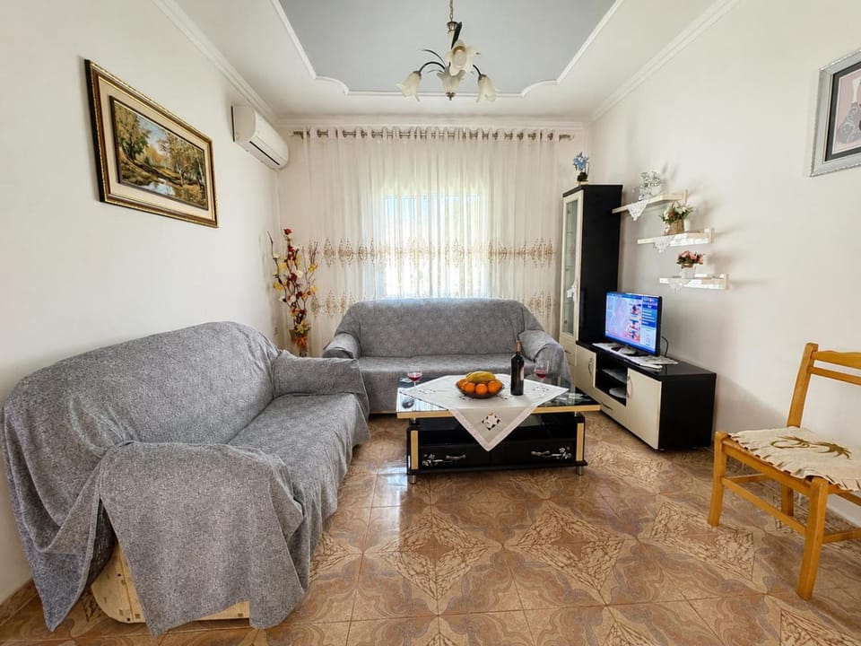 TV and multimedia, Living room, air conditioner