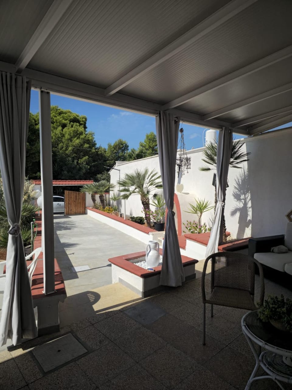 Property building, Day, Inner courtyard view