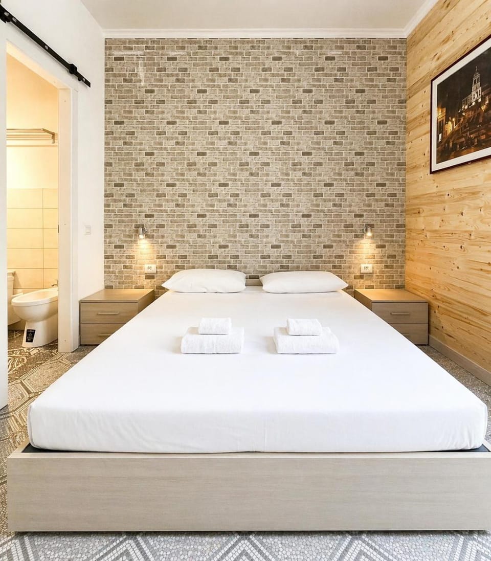 Montecitorio Boutique Room - Rome Historic Center Vacation rental in Rome