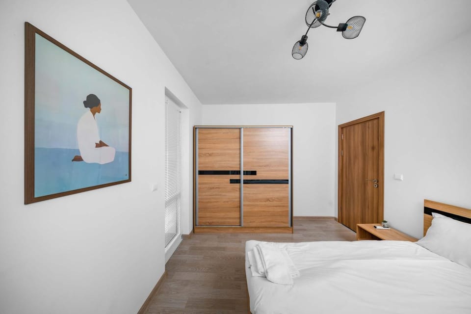 Bed, Photo of the whole room, Bedroom, towels, wardrobe