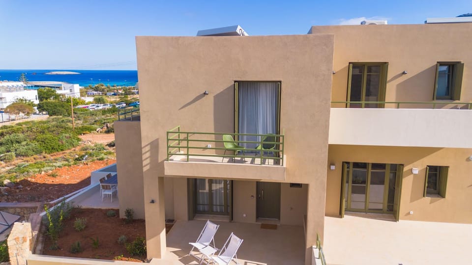 Property building, View (from property/room), Balcony/Terrace, Sea view