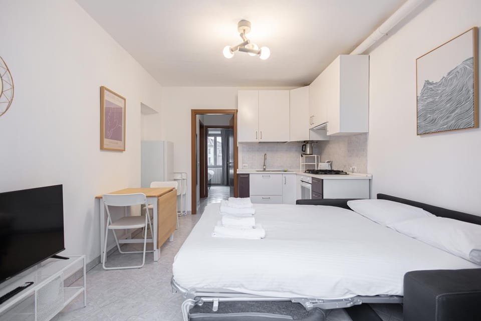 TV and multimedia, Kitchen or kitchenette, Living room