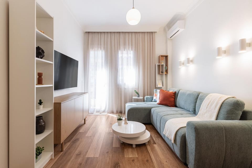 TV and multimedia, Living room, Seating area