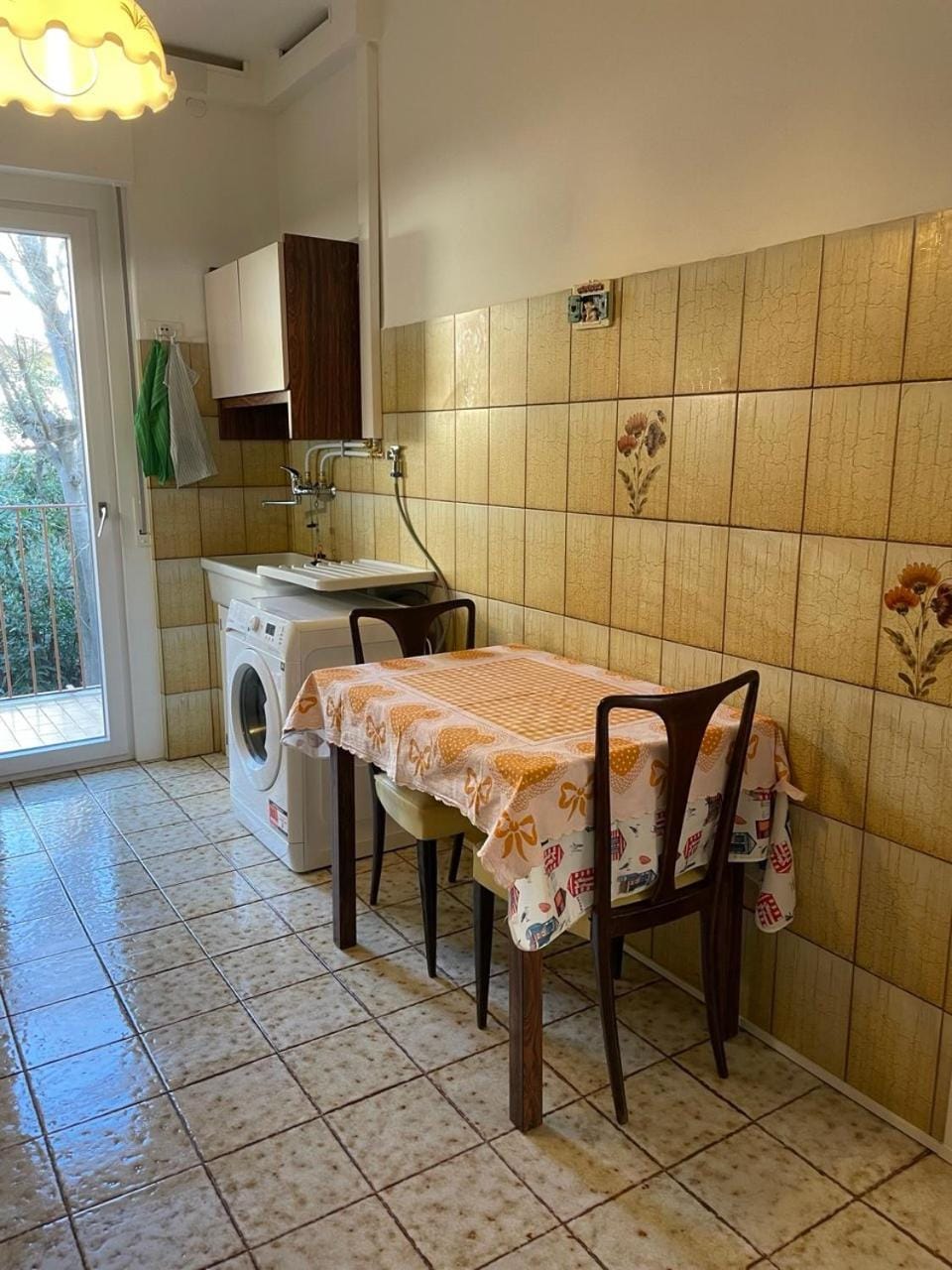 washing machine, kitchen