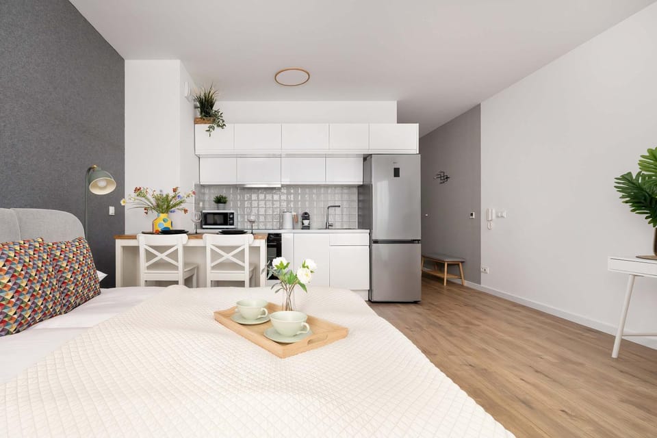 Bed, Kitchen or kitchenette