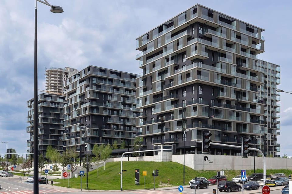 Property building, Day, Neighbourhood