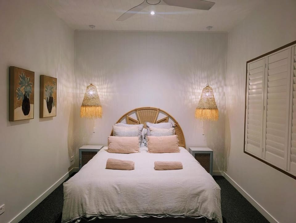 Stunning Bush Beach House! NEW! House in New South Wales