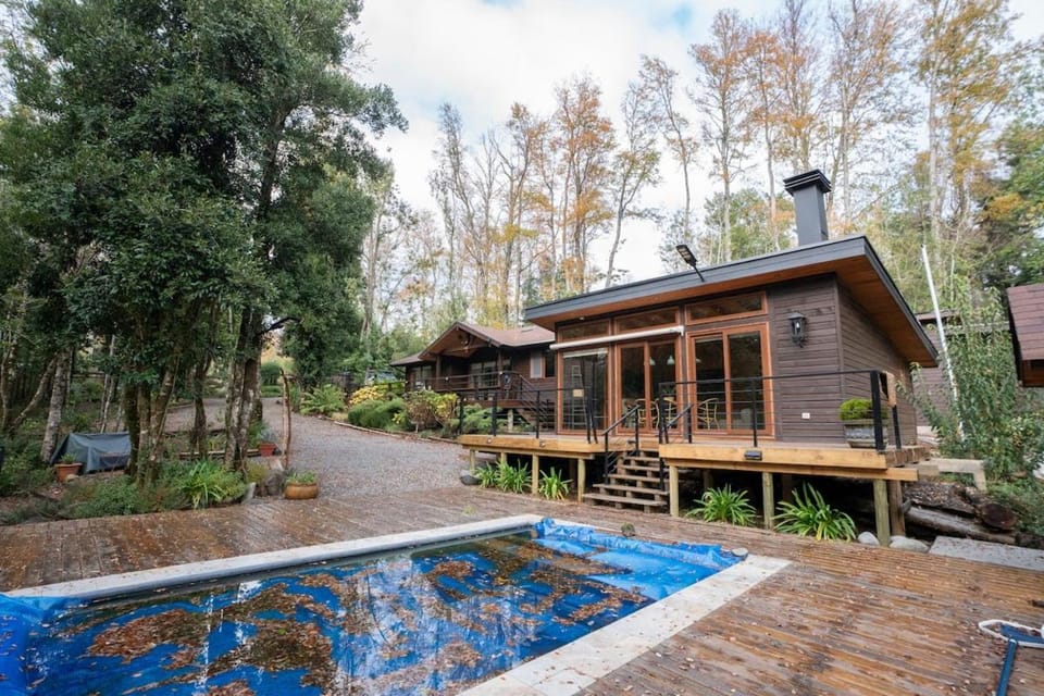 Rincón Nativo 3D and Pool House in Pucon