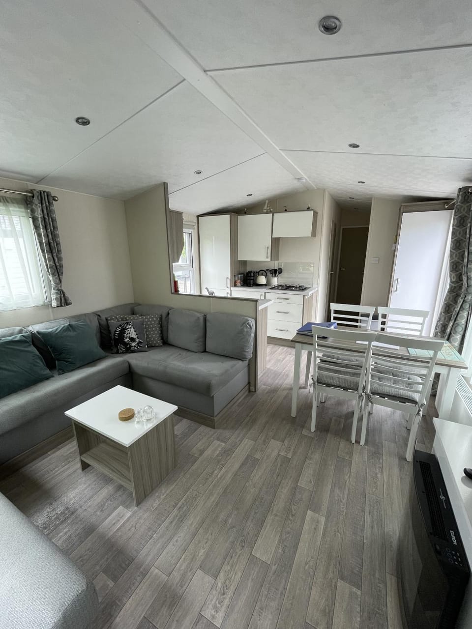 Communal lounge/ TV room, Living room