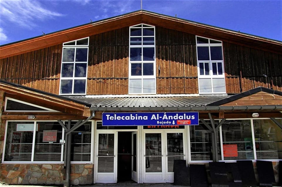 TODOSIERRANEVADA ZONA BAJA - APARTAMENTOS DE 4 DORMITORIOS - Junto a los Telecabinas Cabin in Sierra Nevada