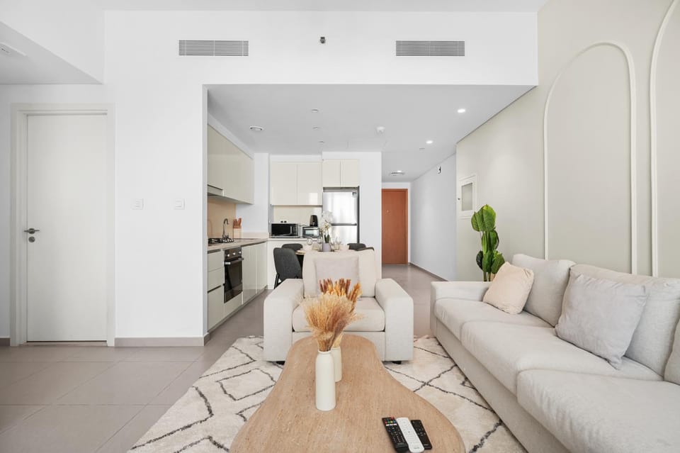 Living room, Decorative detail, Seating area, Dining area