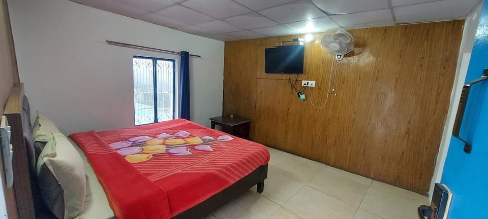 Hare Krishna Home Stay & Restaurant Vacation rental in Uttarakhand