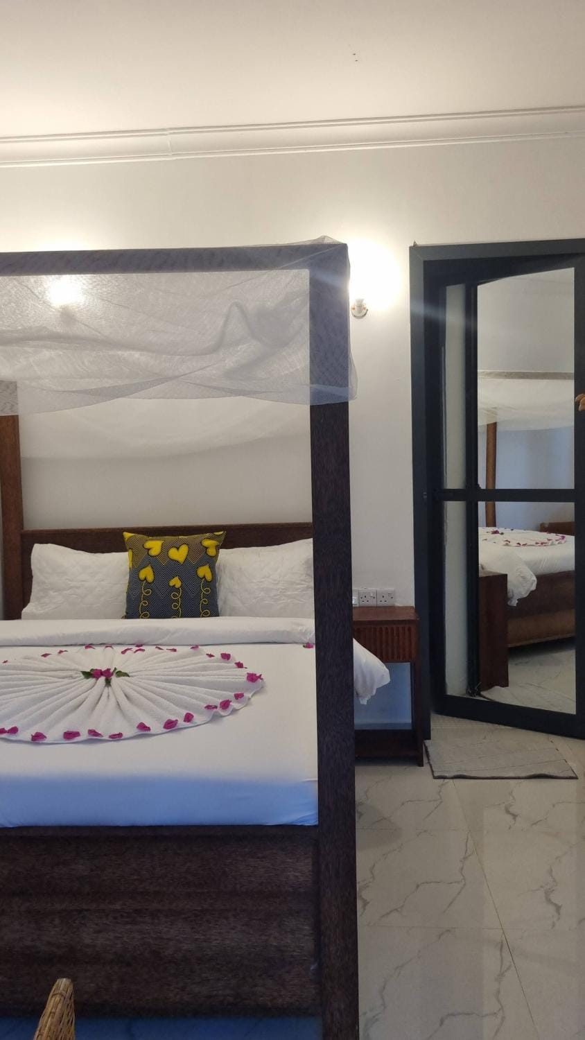 Terrys villa pool view room Bed and Breakfast in Unguja North Region