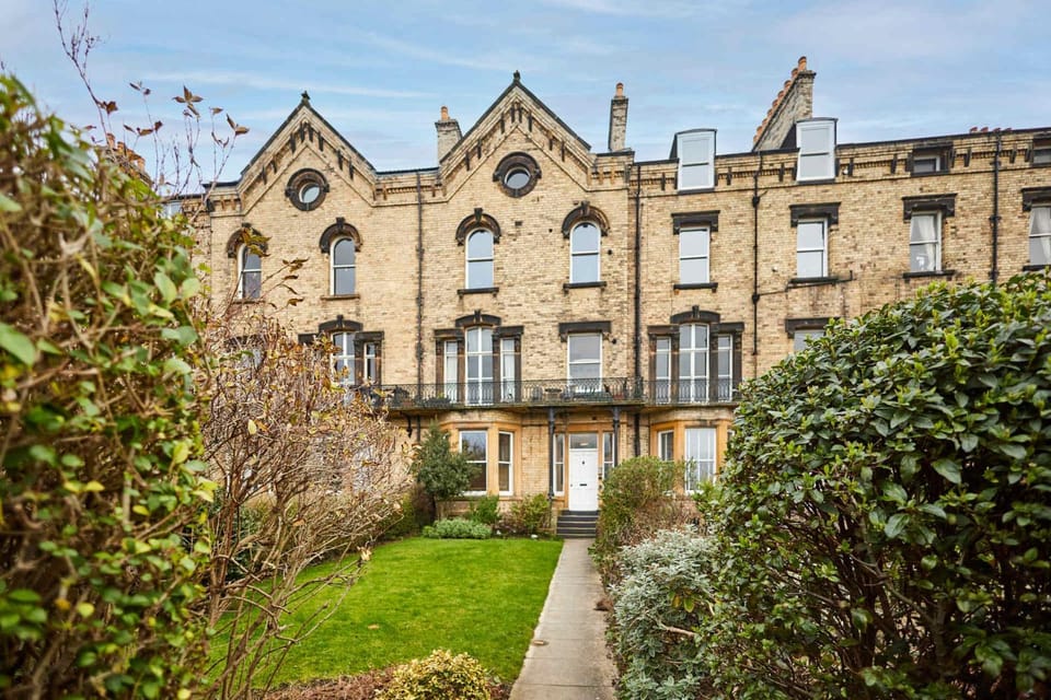 Property building, Garden, Garden view