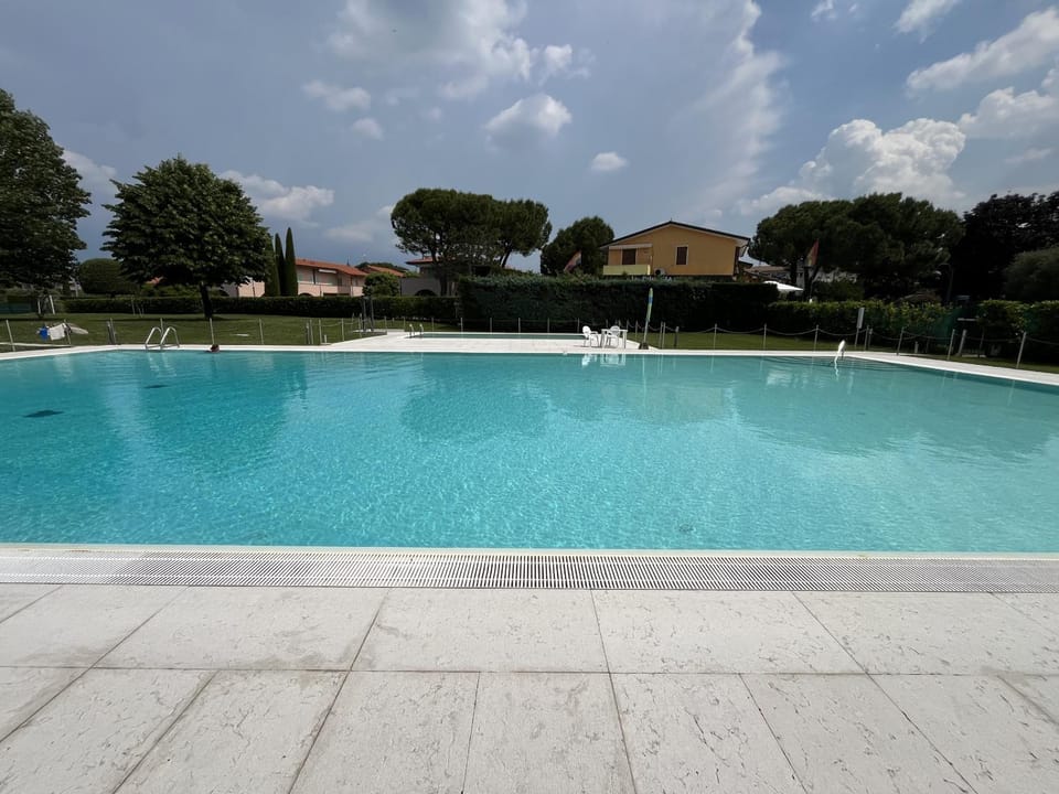 Pink Oleander Apartment Apartment in Sirmione