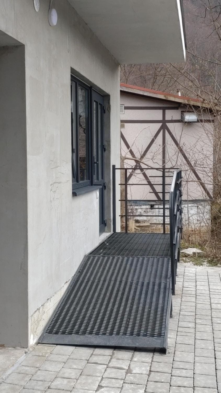 Property building, Facade/entrance, acessibility