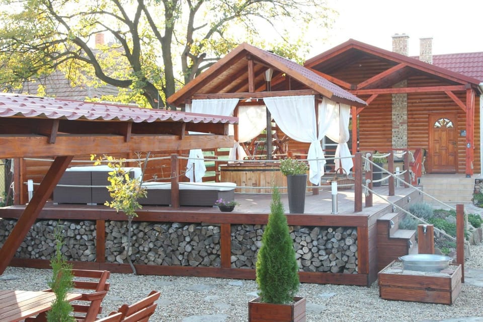 Balcony/Terrace, Swimming pool