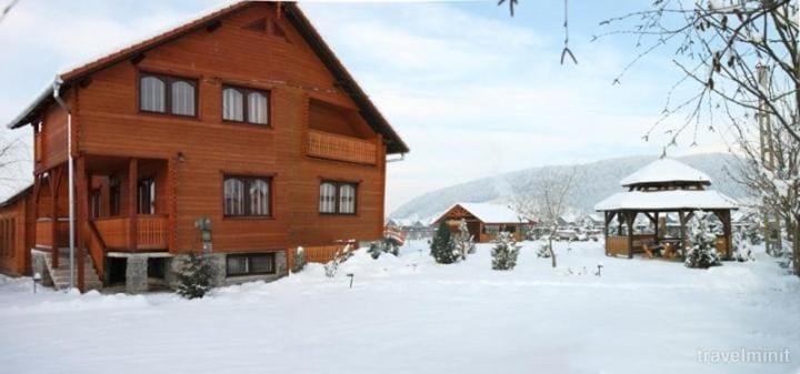Zárug Vendégház Bed and Breakfast in Romania