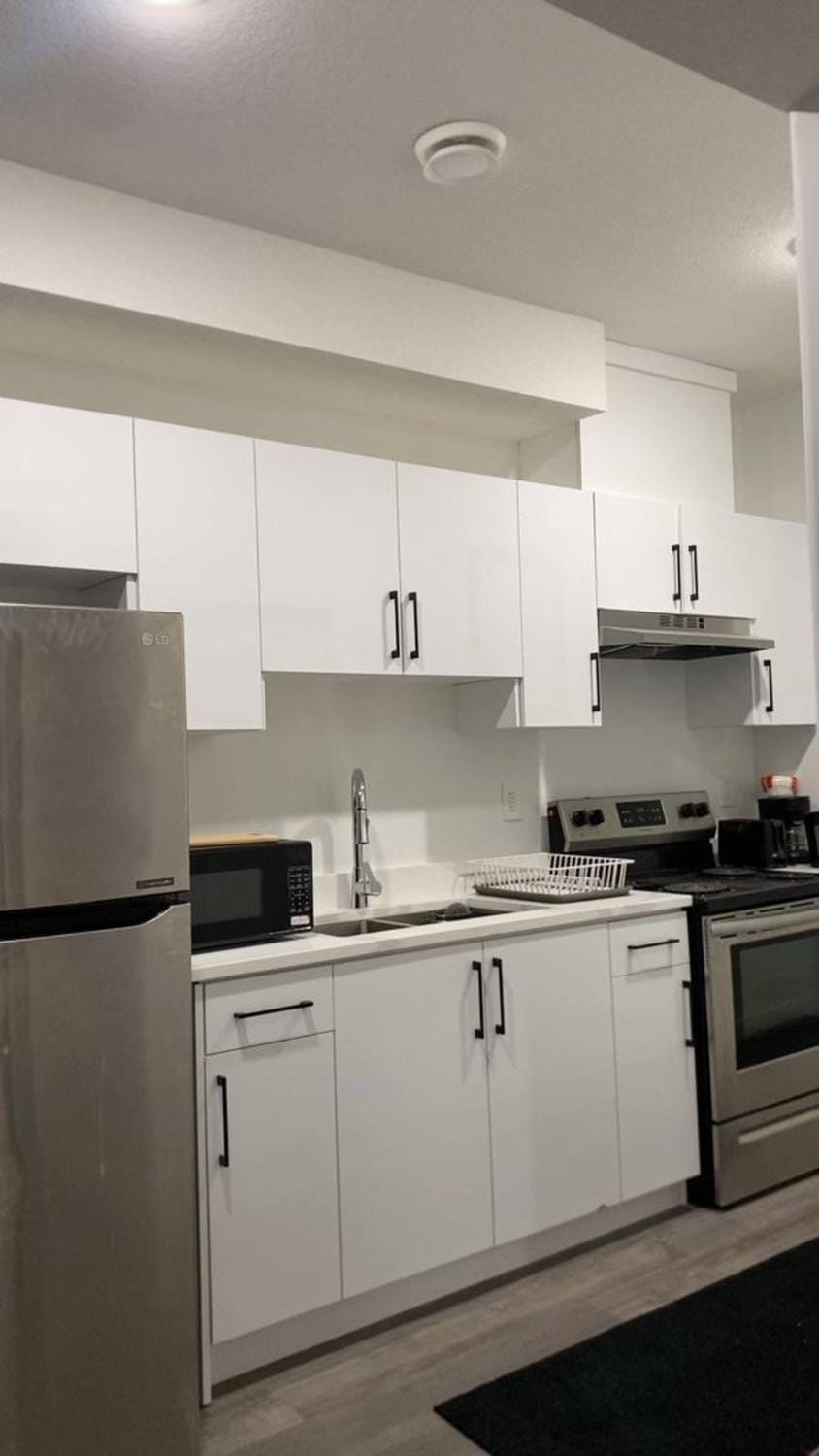 microwave, oven, kitchen