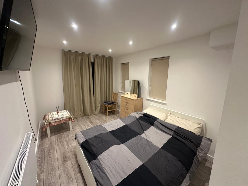 nice apartment close to central with garden Apartment in City of Westminster