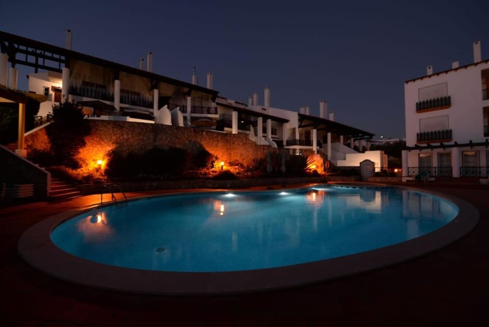 Night, Swimming pool