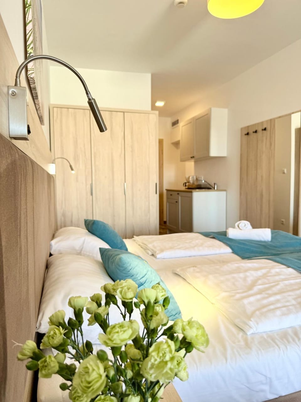 Bed, Kitchen or kitchenette