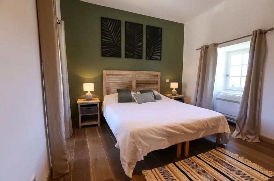 Maison accueillante avec terrasse près de Maleville, 50 m², piscine House in Occitanie