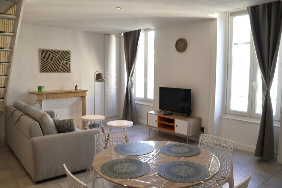 Property building, Living room