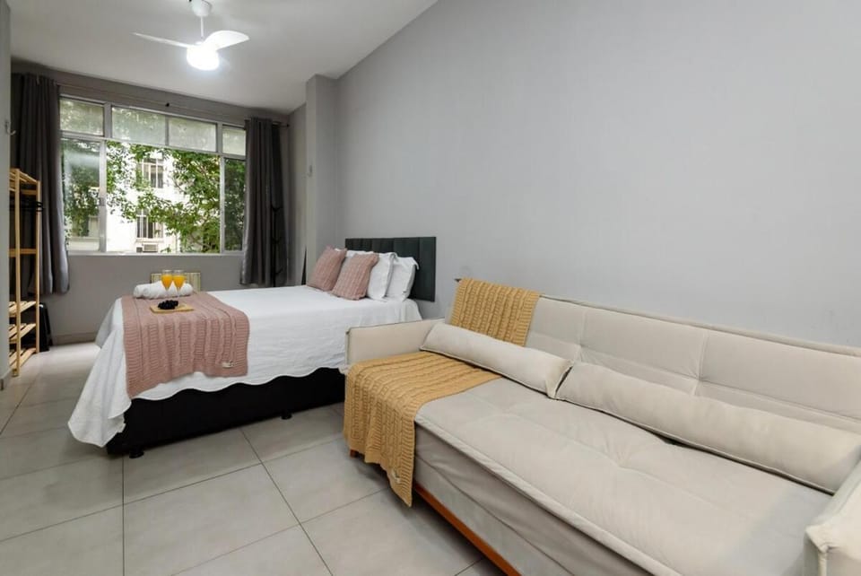 Loft em Copacabana a 200m da praia | Wi-Fi, A/C Apartment in Rio de Janeiro
