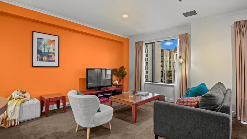 TV and multimedia, Seating area