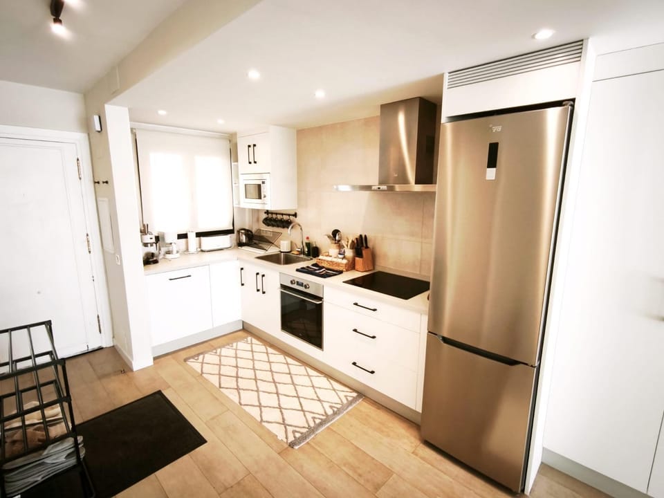 Kitchen or kitchenette, dishwasher, oven, stove, kitchen