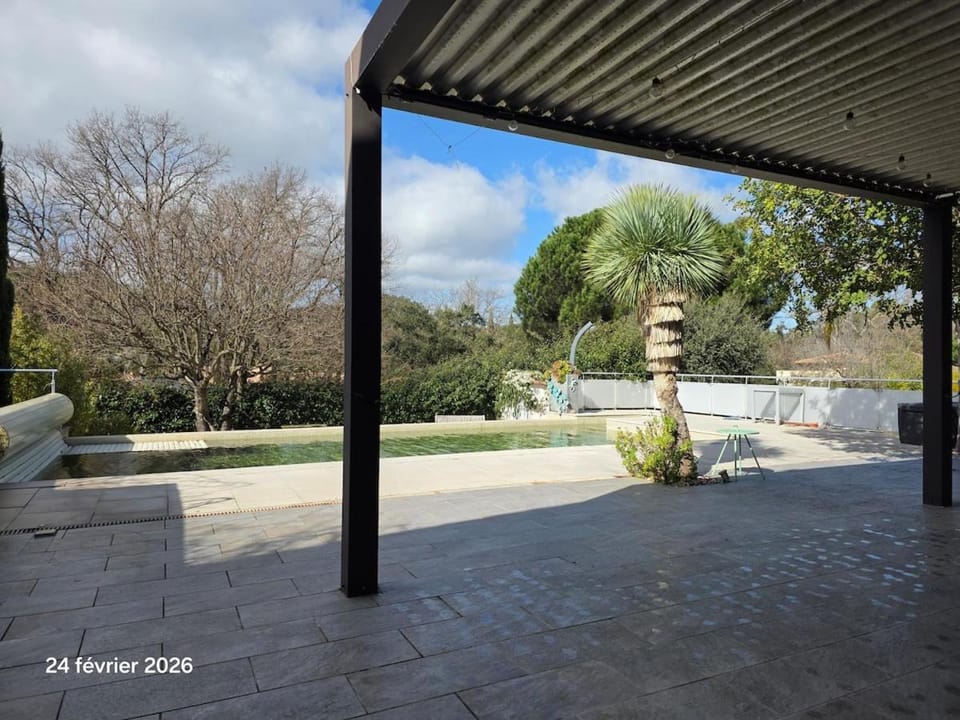 Spacieuse villa au calme avec grande piscine Villa in Bormes-les-Mimosas