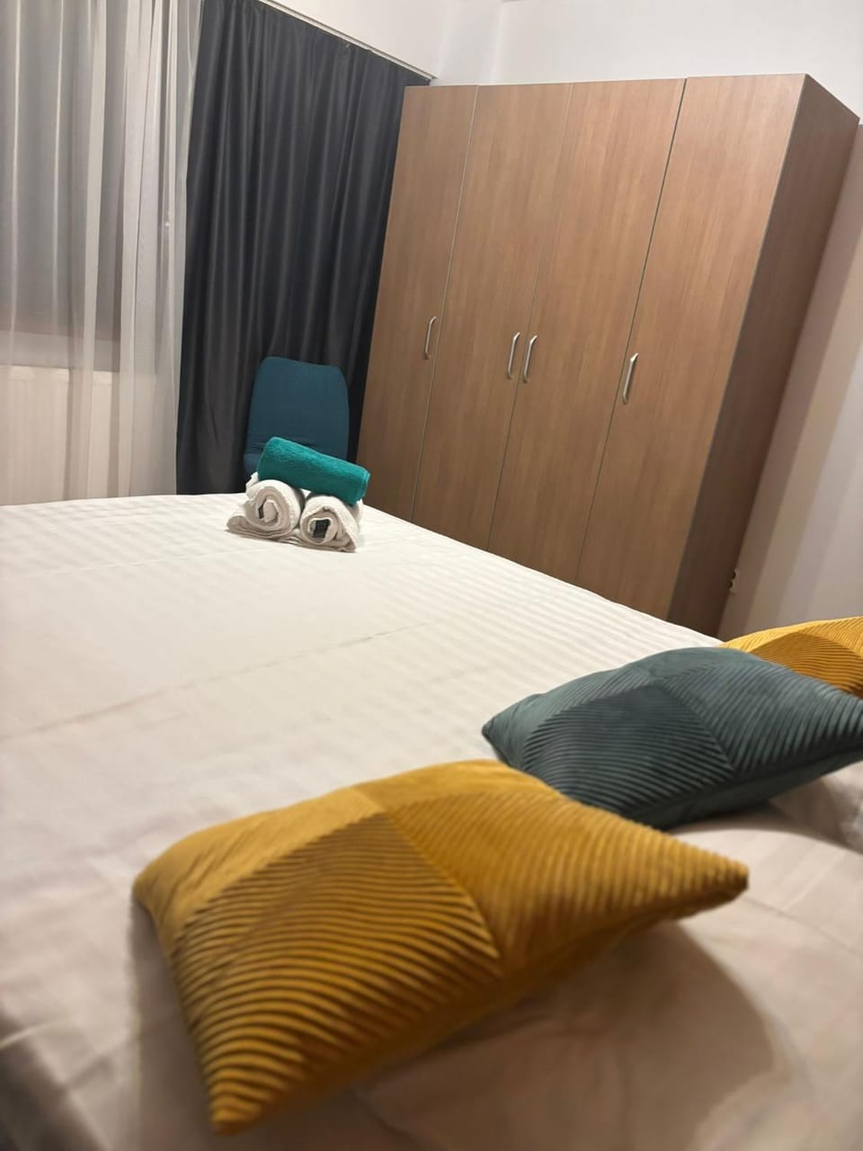 Bed, Photo of the whole room, Bedroom, wardrobe
