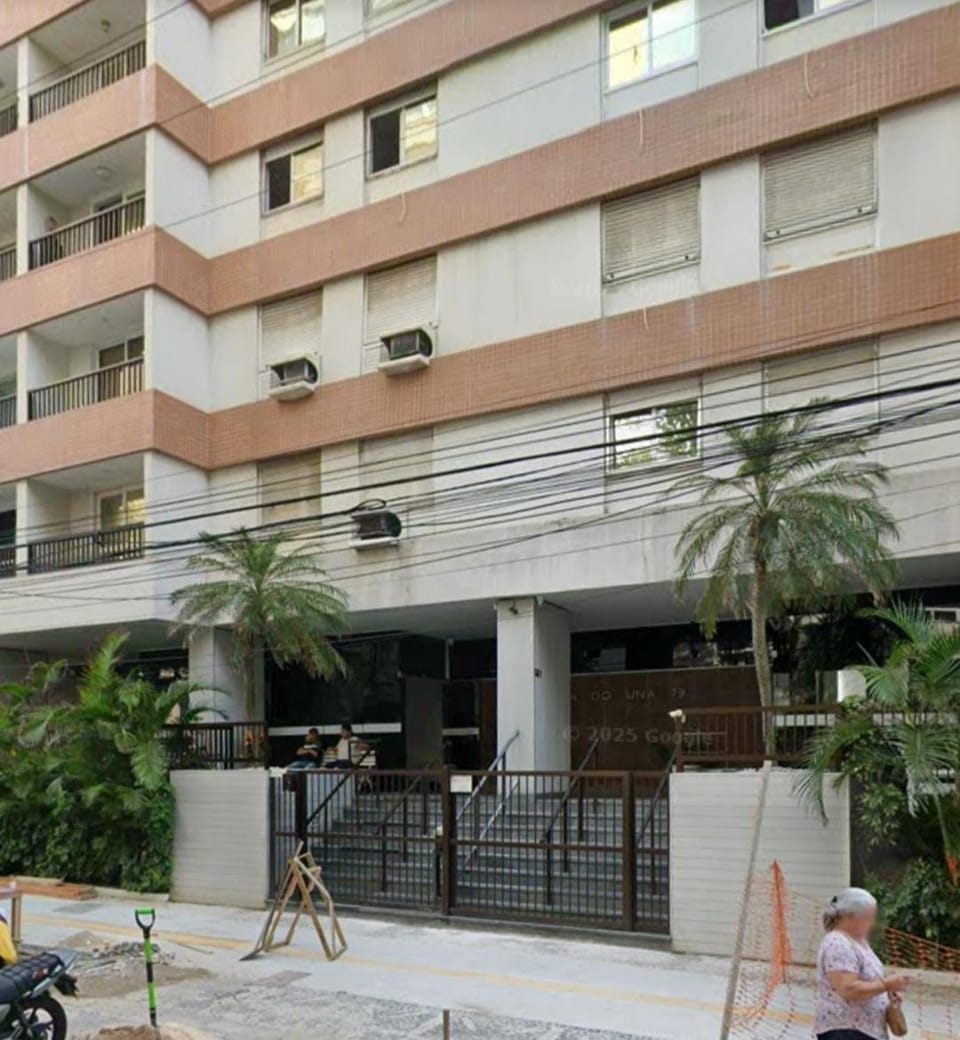 APARTAMENTO 93 - GUARUJÁ PRAIA de PITANGUEIRAS - PÉ NA AREIA Apartment in State of São Paulo