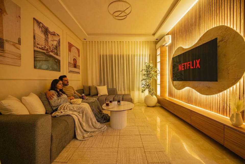 NEW 1BR Lux Terrasse Netflix Wifi Fibre Calme-By Global Home Stay Apartment in Casablanca
