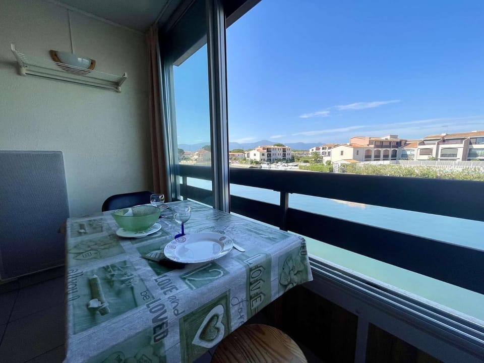 Appart marina et piscine ST CYPRIEN PLAGE sc270-014 Apartment in Saint-Cyprien