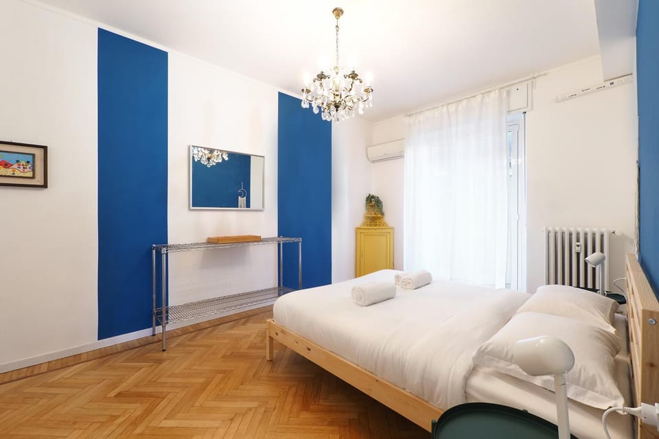 Bed, Photo of the whole room, Bedroom, internet, air conditioner