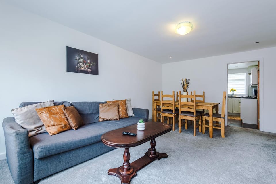 TV and multimedia, Decorative detail, Dining area