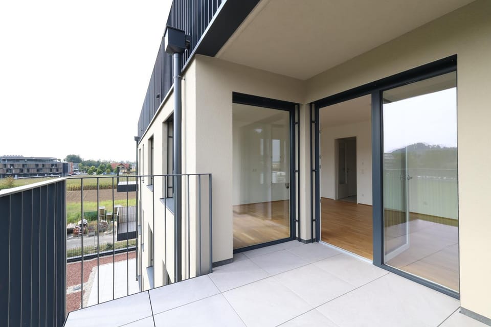 Property building, Balcony/Terrace