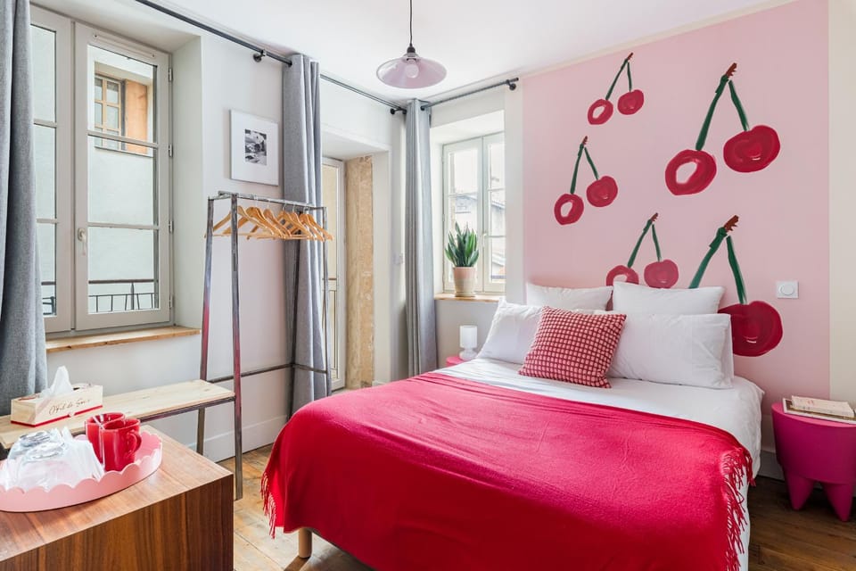 Suite de caractère 2 chambres & détente balnéo Apartment in Auvergne-Rhône-Alpes