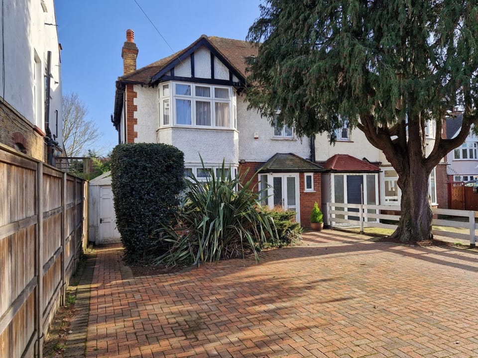 Osterley Room Bed and Breakfast in Isleworth