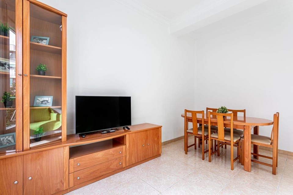 Guest Ready - Bright flat well‑located urban stay Apartment in Valencia