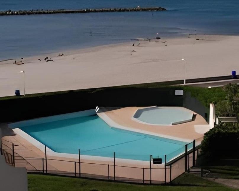 Beach, Swimming pool